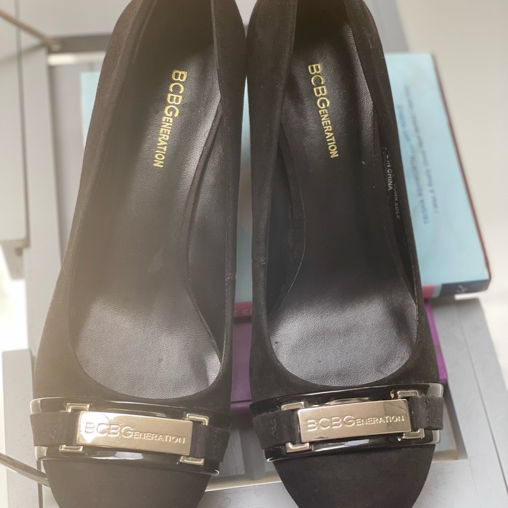 Black suede sz 6.5 BCBG wedges